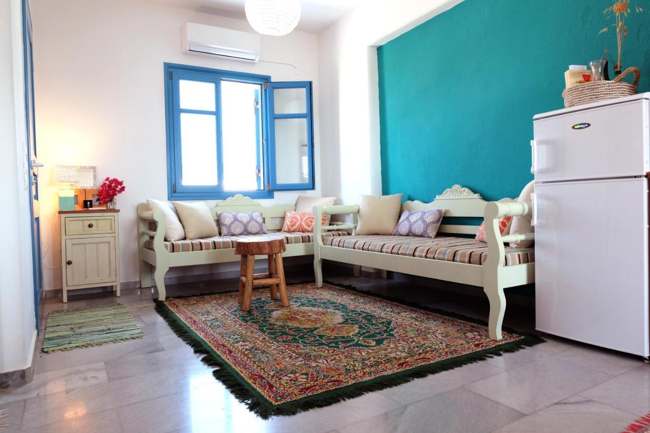 Paros Book'Inn Piso Livadi Buitenkant foto